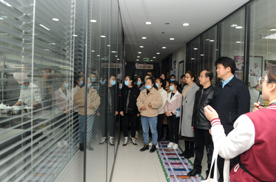 技能满点 西安经开区“文旅+工业”研学旅游为中学生打开实践新窗口